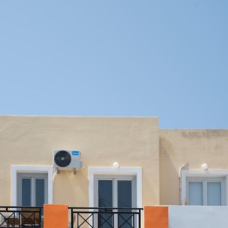 K & G Central Apartments Fira Bagian luar foto