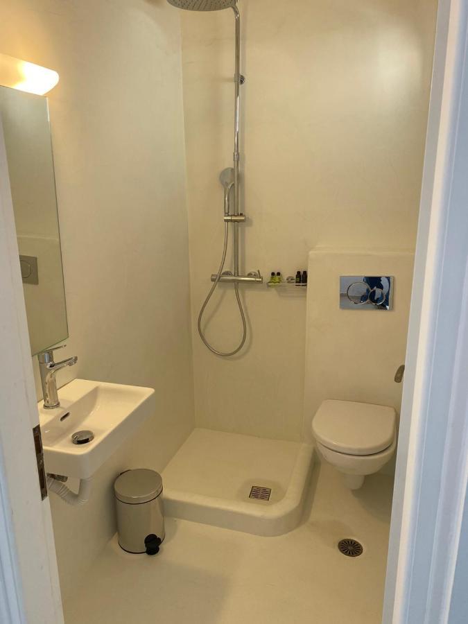 K & G Central Apartments Fira Bagian luar foto